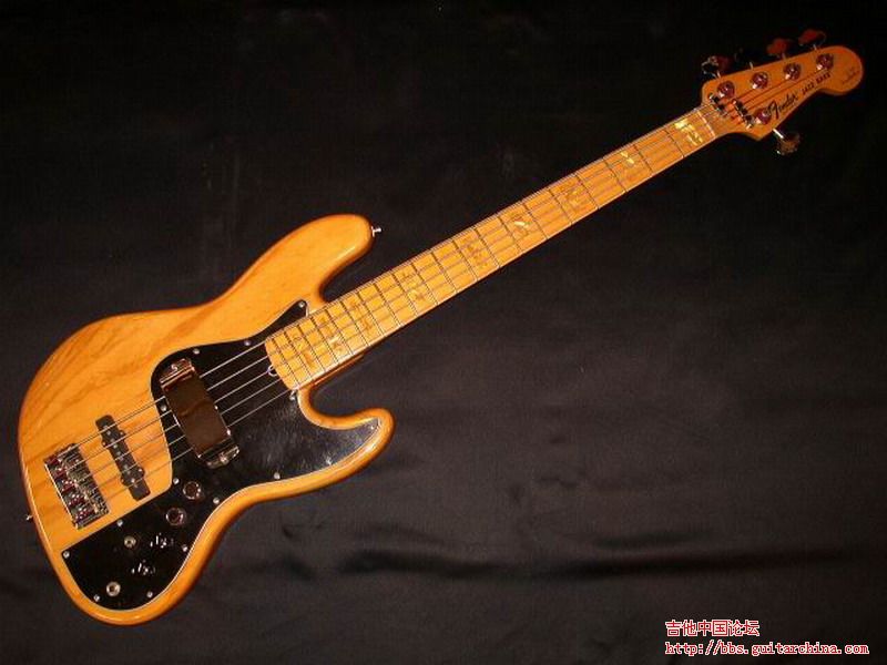 Fender USA Marcus Miller Jazz V1.jpg